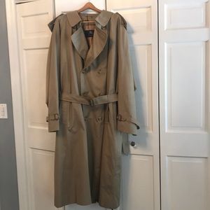 Burberry men’s coat 52/XL, lined